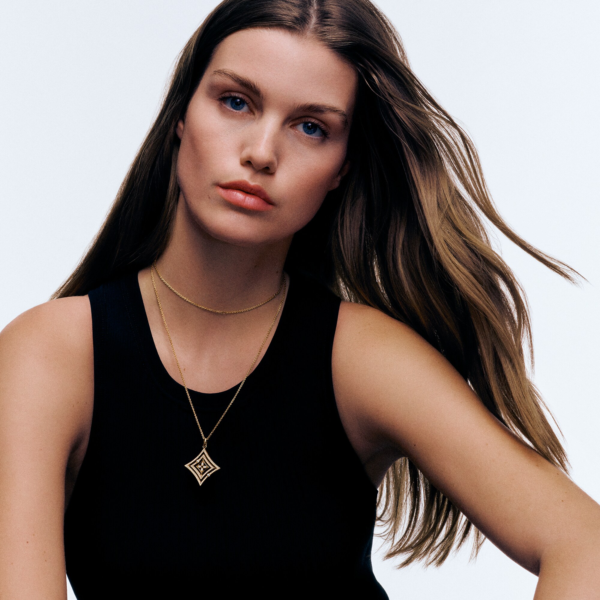 Idylle Blossom 黃K金配鑽石圓牌  in 珠寶系列