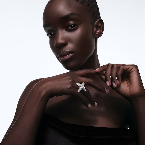 Idylle 戒指 - 配白 K 金及鑽石 in Les Extraordinaires's 珠寶系列 戒指 collections by Louis Vuitton (產品縮放)