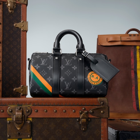 Keepall Bandoulière 25 Monogram Eclipse 帆布 in 精選禮品's Family Month Gift Guide } collections by Louis Vuitton
