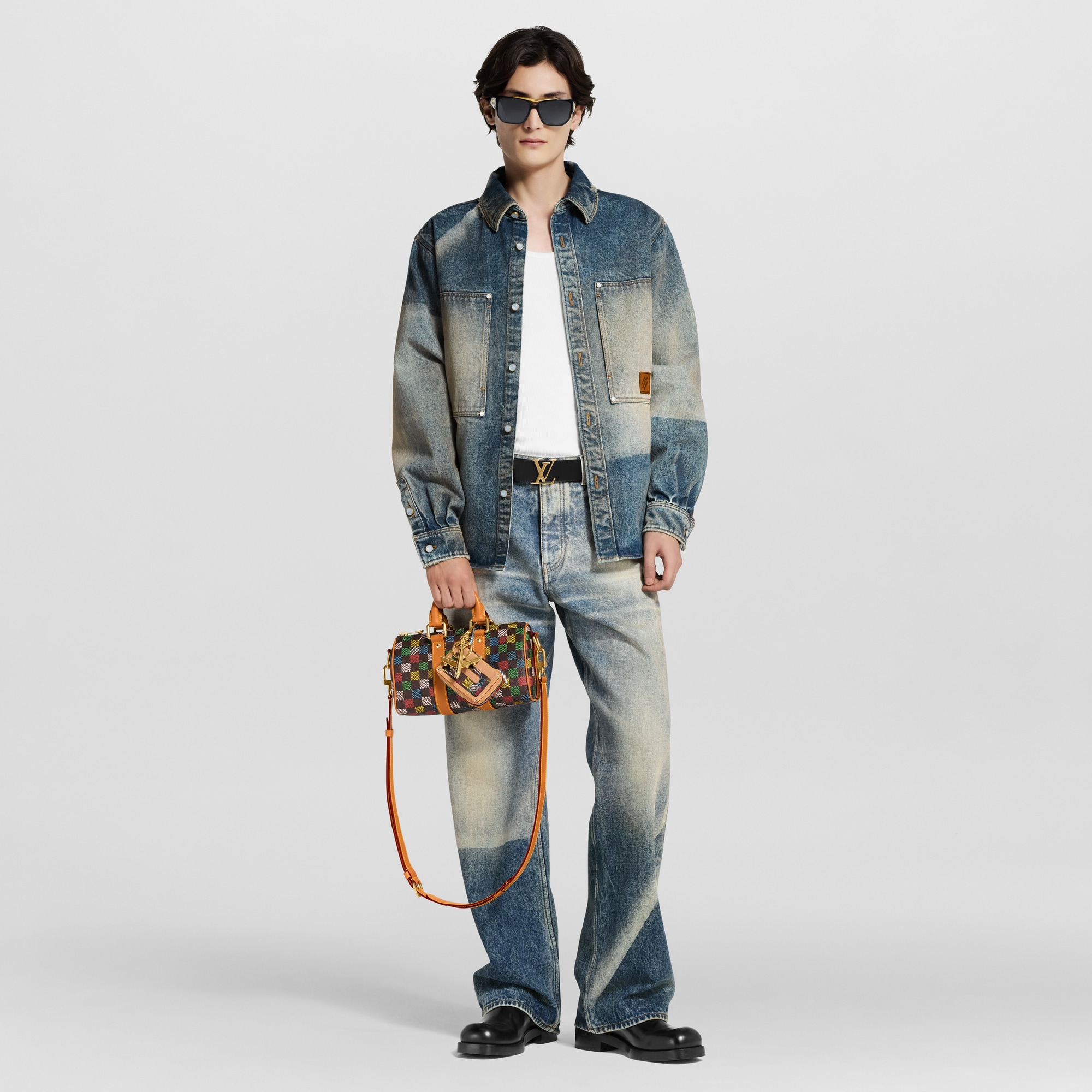 Keepall Bandoulière 25 Damier Ebène 帆布 in 時尚包包及小型皮件