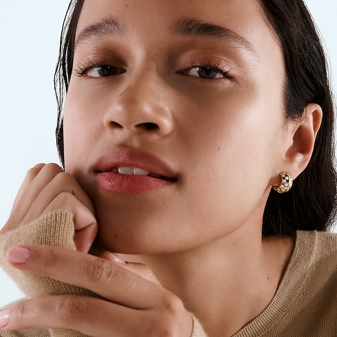 Le Damier de Louis Vuitton 耳環 - 配黃K金及鑽石 in 珠寶系列's 按類別瀏覽 耳環 collections by Louis Vuitton (產品縮放)