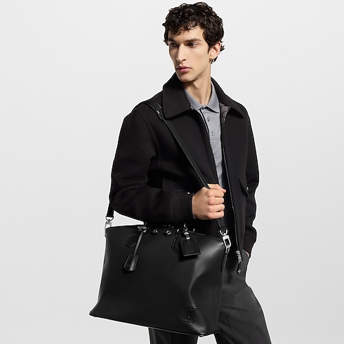 Lock It MM 其他皮革 in 男士's 皮件系列 All Collections collections by Louis Vuitton (產品縮放)