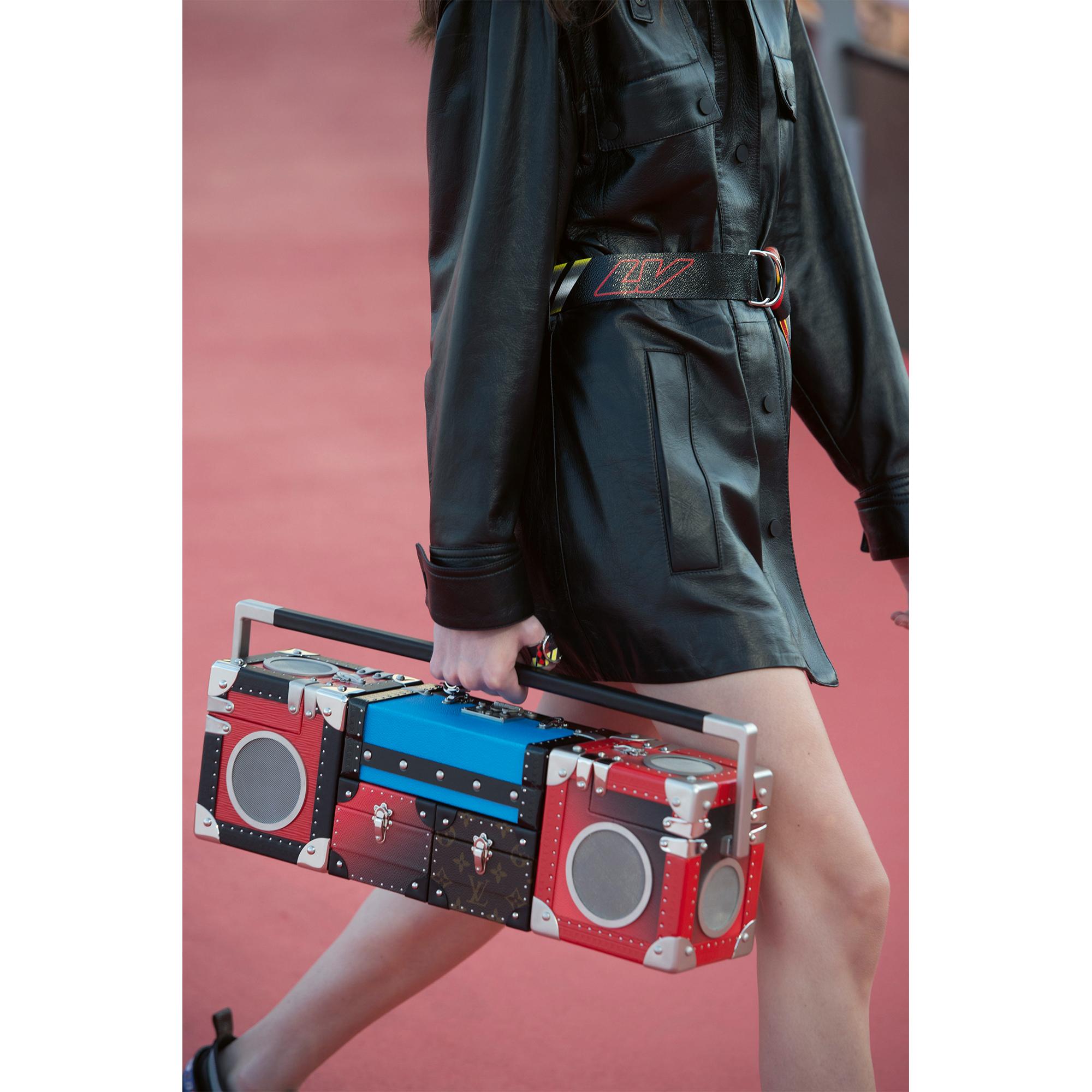 Louis Vuitton Catwalk  in 行李箱、旅行用品及家居精品