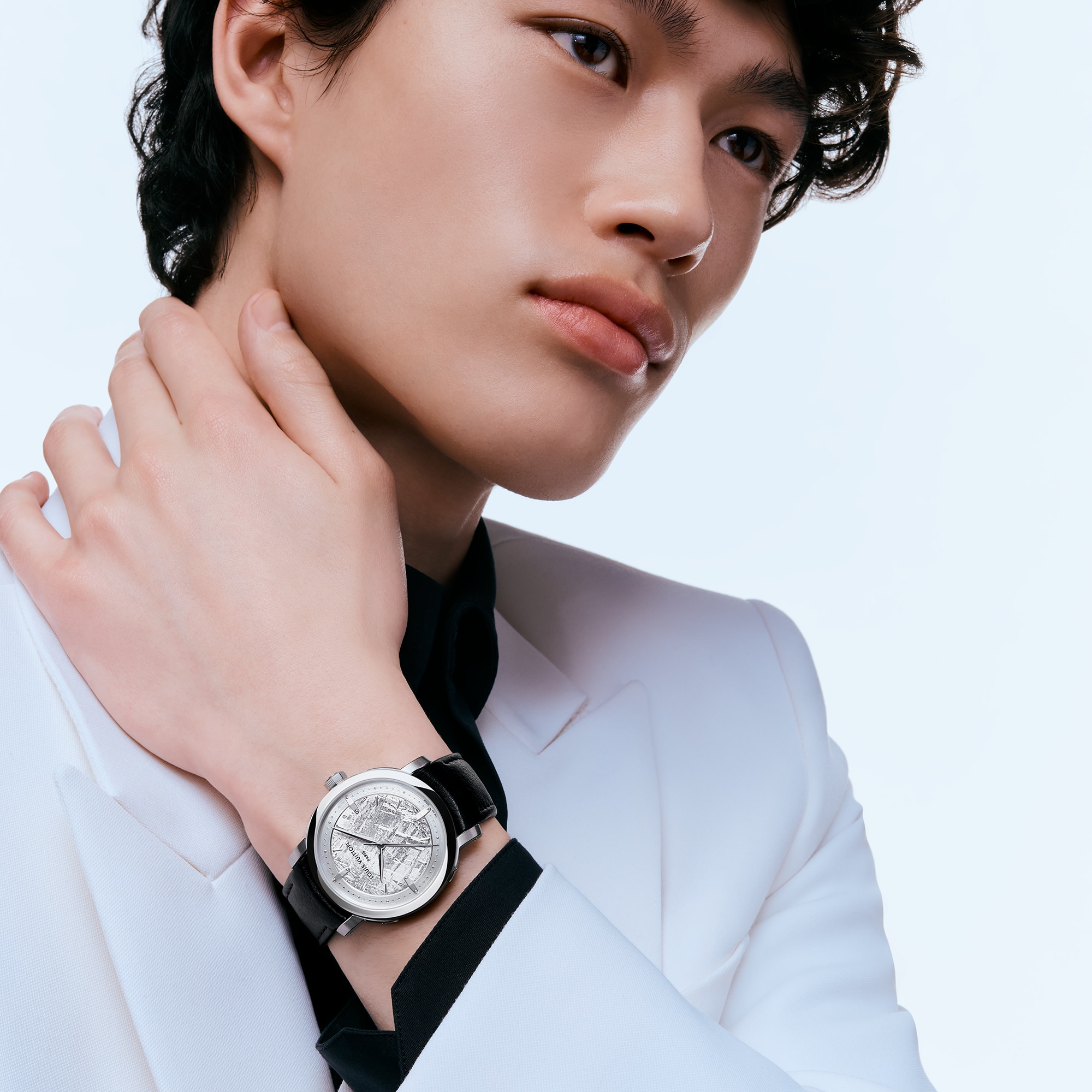 Louis Vuitton Escale，自動機芯，39毫米，鉑金  in 腕錶系列
