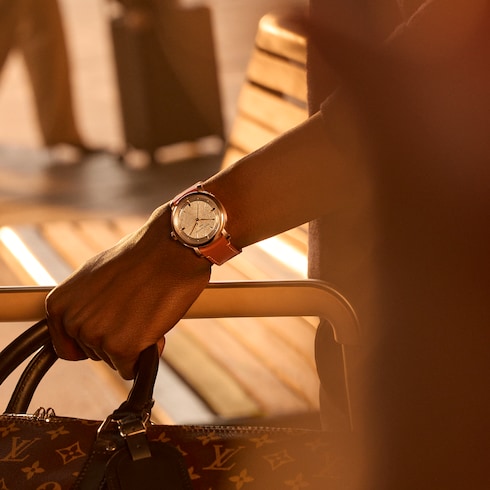 Louis Vuitton Escale,自動機芯,39毫米,鉑金 in 腕錶系列's 腕錶總覽 } collections by Louis Vuitton