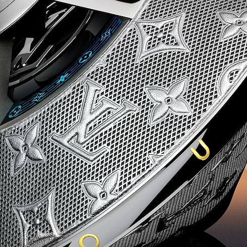 Louis Vuitton Horizon Light Up 擴音器 - 銀色 in 行李箱、旅行用品及家居精品's 科技產品及配件 音響產品、智能腕錶及配件 collections by Louis Vuitton (產品縮放)