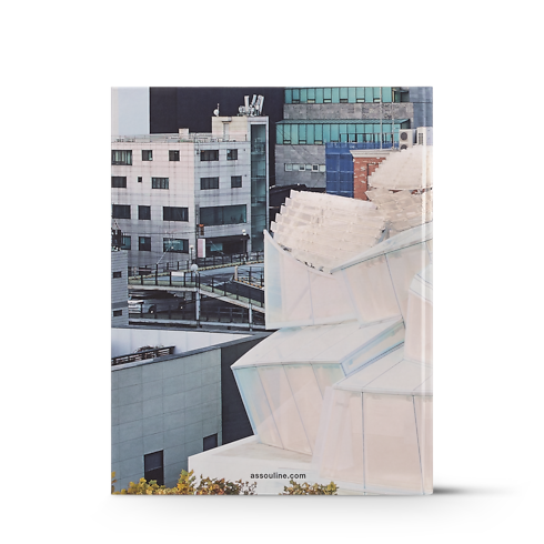 Louis Vuitton Skin: Architecture of Luxury(首爾) in 行李箱、旅行用品及家居精品's 書庫及文具 精裝書籍 collections by Louis Vuitton (產品縮放)