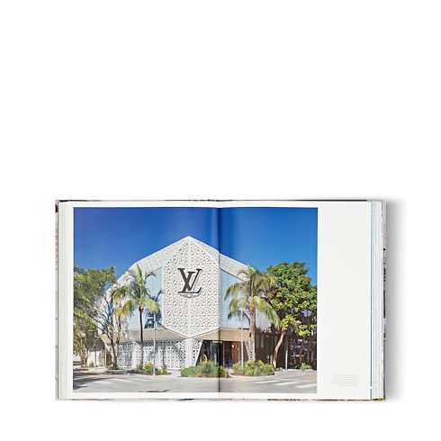 Louis Vuitton Skin: Architecture of Luxury(首爾) in 行李箱、旅行用品及家居精品's 書庫及文具 精裝書籍 collections by Louis Vuitton (產品縮放)