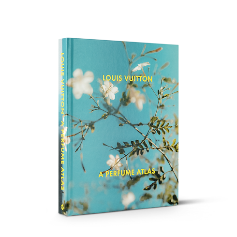 Louis Vuitton: A Perfume Atlas 英文版 in 行李箱、旅行用品及家居精品's 書庫及文具 精裝書籍 collections by Louis Vuitton (產品縮放)
