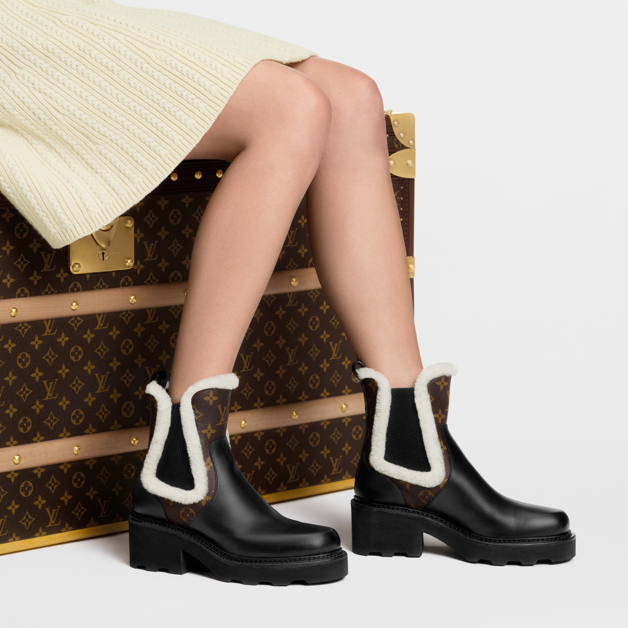 LV Beaubourg Chelsea皮靴  in 女士