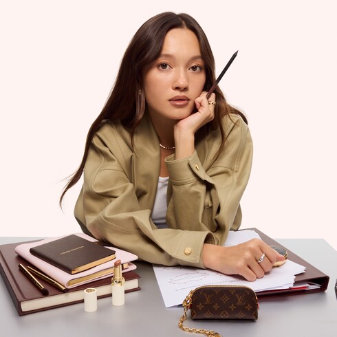 LV Crayon - 唇線筆 - 193 in 香水及彩妝系列's 彩妝禮品 } collections by Louis Vuitton