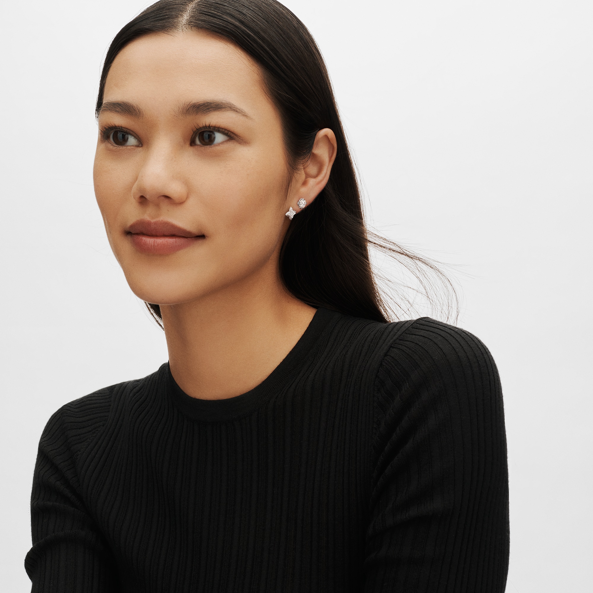 LV Diamonds 單枚雙耳釘 - 配圓形明亮式切割鑽石  in 珠寶系列