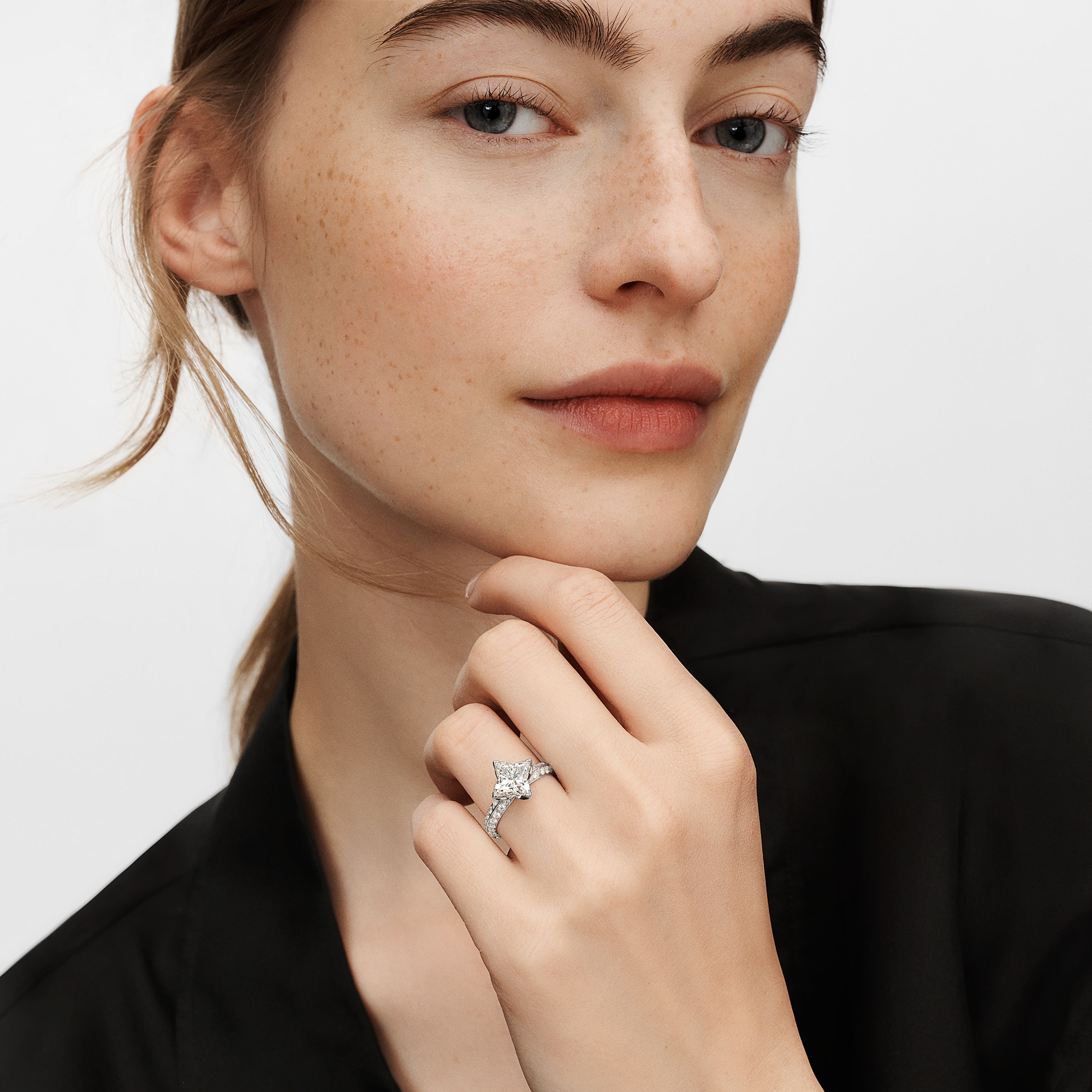 LV Diamonds Pavé Solitaire 戒指 - 配LV Monogram Star 切割鑽石  in 珠寶系列