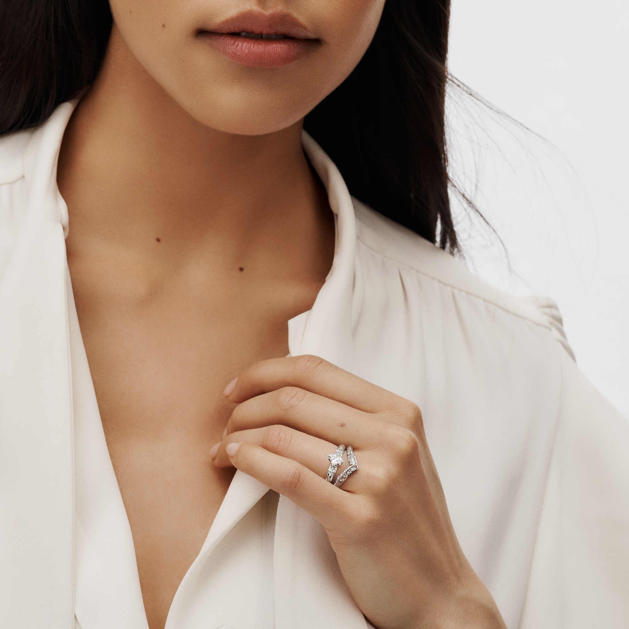 LV Diamonds Solitaire 戒指 - 配 LV Monogram Star 切割鑽石  in 珠寶系列