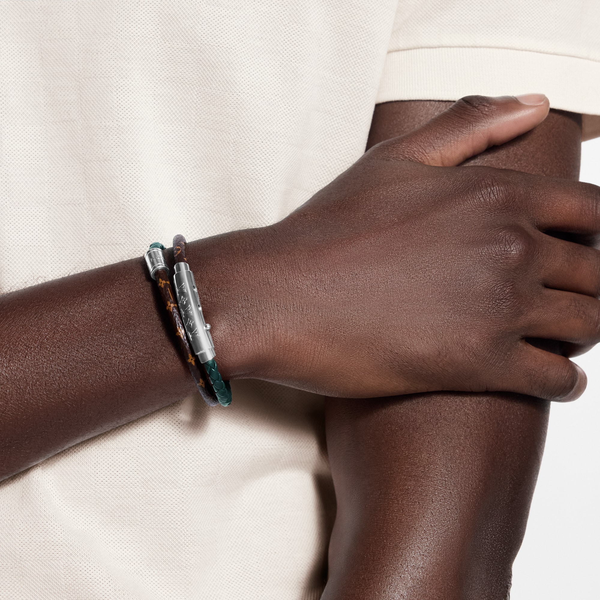 LV Double Spin Monogram Heritage 手鏈  in 男士