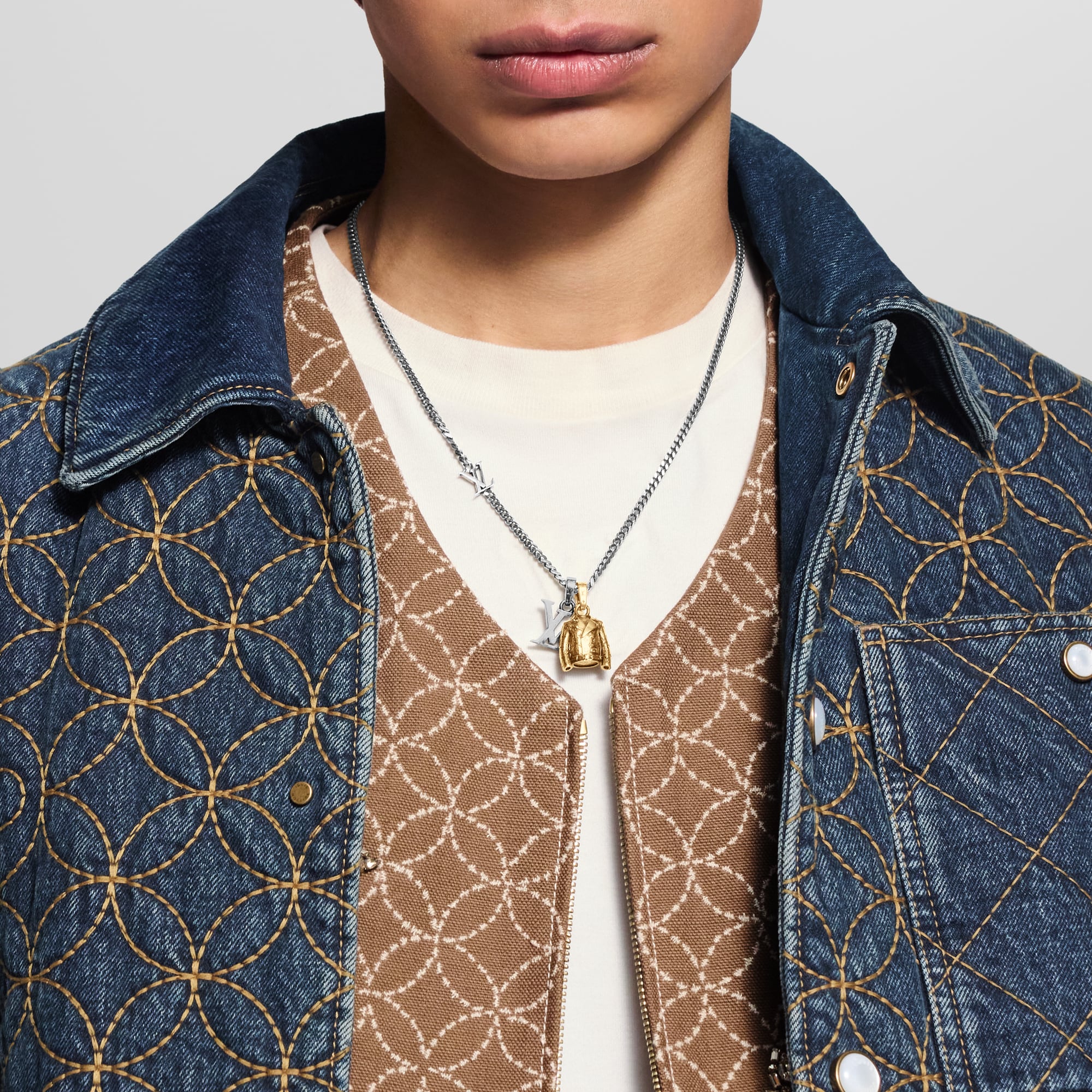 LV Jacket 吊飾 . in 男士