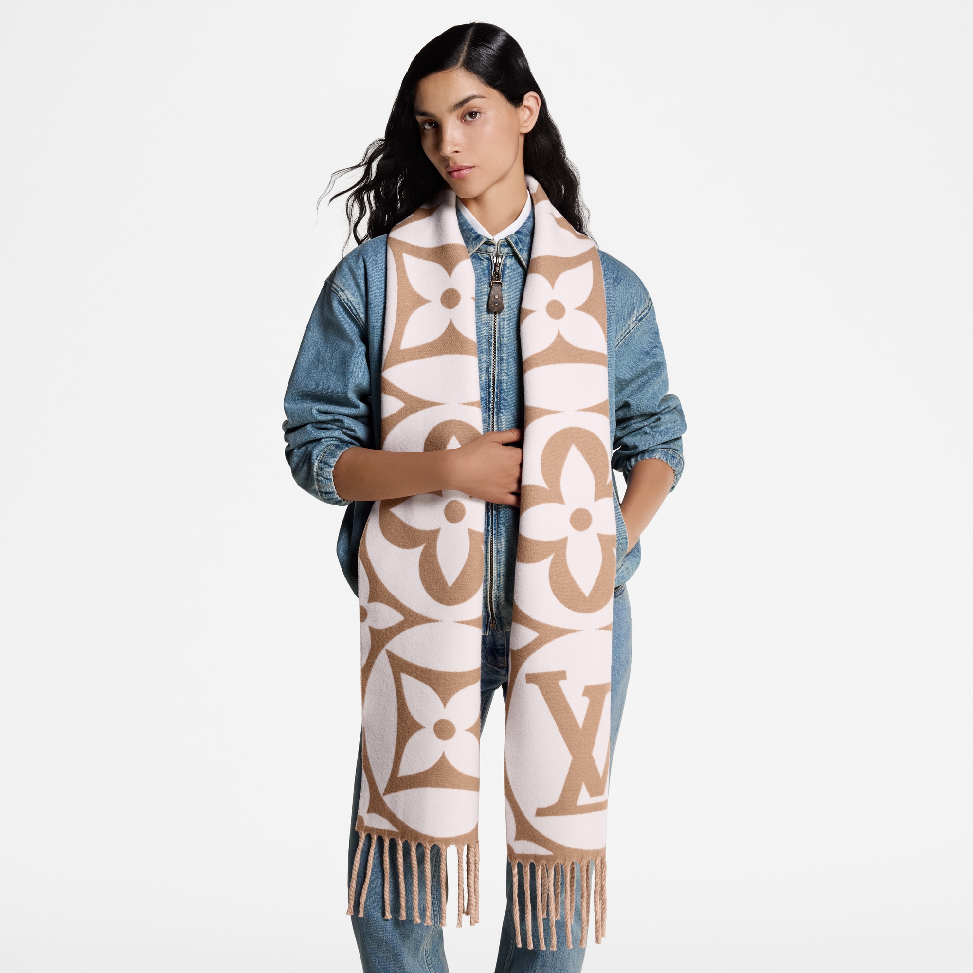 LV Medallion 圍巾 . in 女士