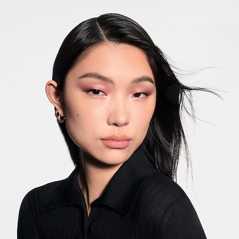 LV Ombres - 眼影盤 - 350 in 香水及彩妝系列's 眼妝 } collections by Louis Vuitton (產品縮放)