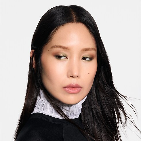 LV Ombres - 眼影盤蕊芯 - 951 in 香水及彩妝系列's 眼妝 } collections by Louis Vuitton (產品縮放)