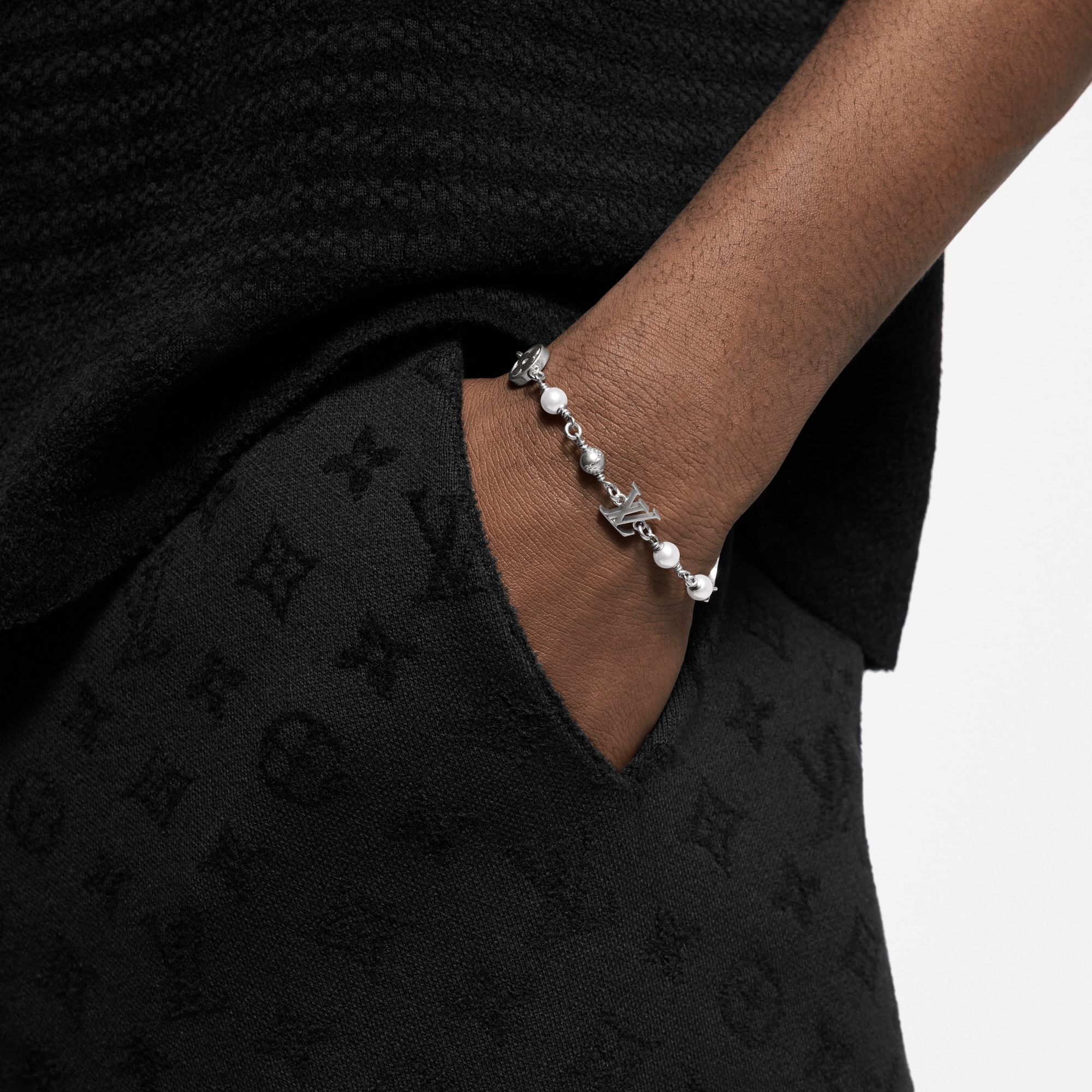LV Pearls 手鍊 . in 男士