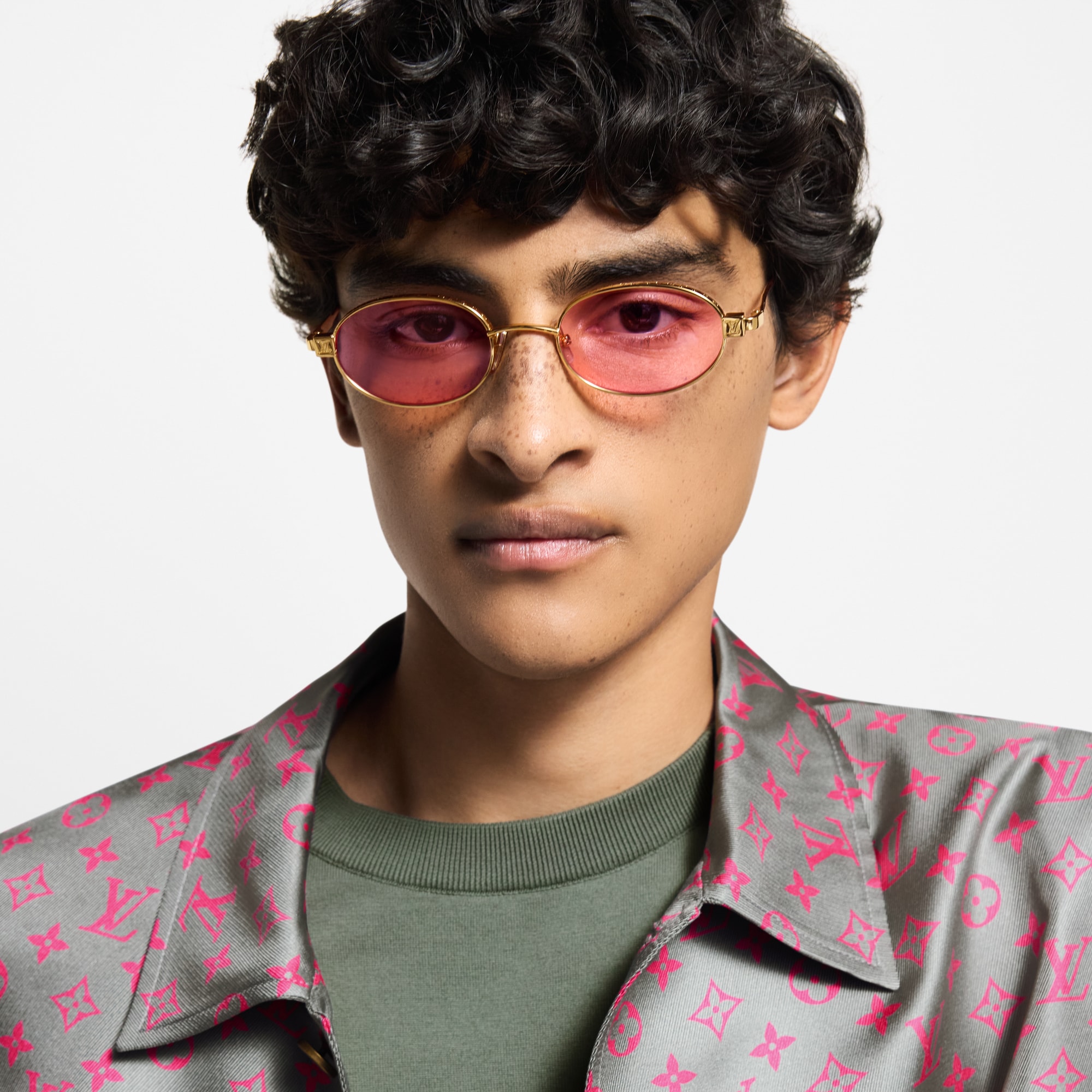 LV Pure Low Oval 太陽眼鏡 . in 男士