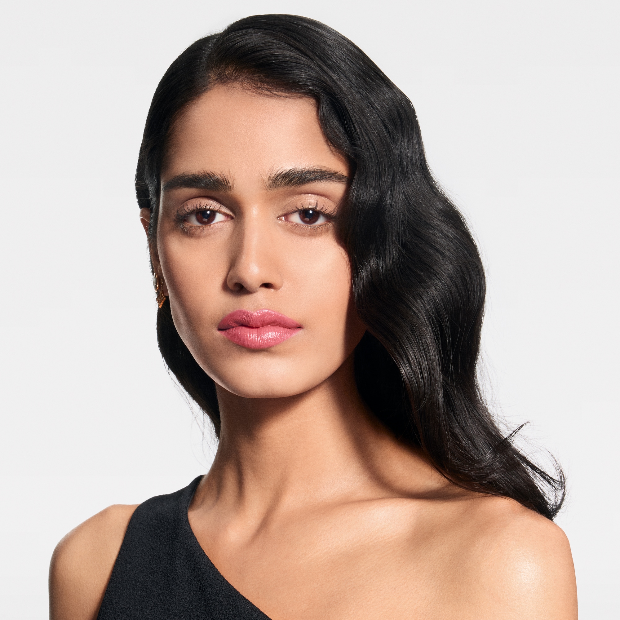 LV Rouge - 緞光唇膏蕊芯   in 香水及彩妝系列