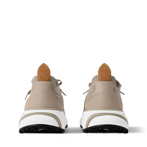 LV Runner Tatic 運動鞋 in 男士's 鞋履系列 便鞋和莫卡辛便鞋 collections by Louis Vuitton (產品縮放)