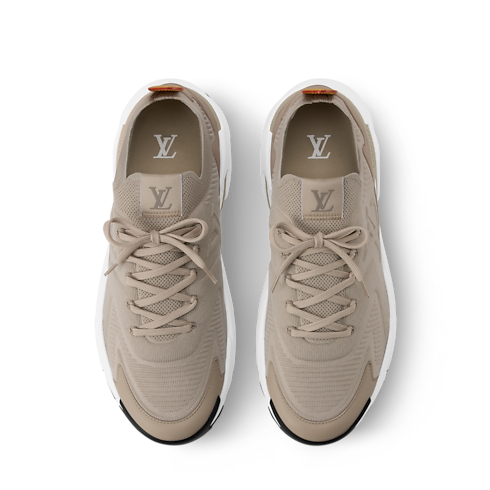 LV Runner Tatic 運動鞋 in 男士's 鞋履系列 便鞋和莫卡辛便鞋 collections by Louis Vuitton (產品縮放)