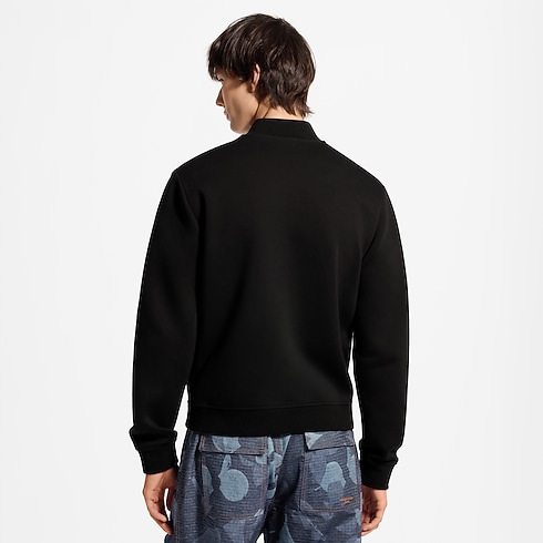 LV 標誌優雅針織飛行員外套 cropped worn view