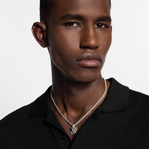 LV Spike 吊墜 . in 男士's 時尚首飾 男生項鍊及吊墜 collections by Louis Vuitton (產品縮放)