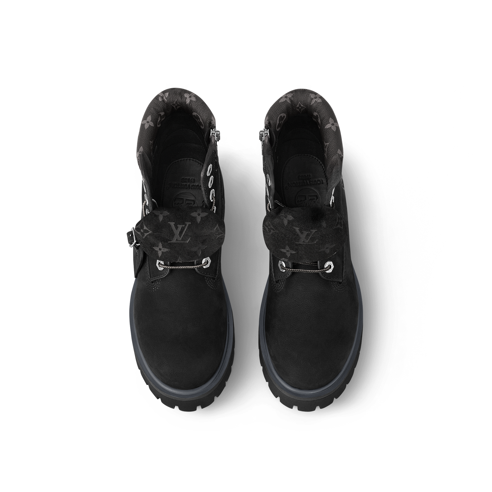 LV x Timberland 短靴  in 男士