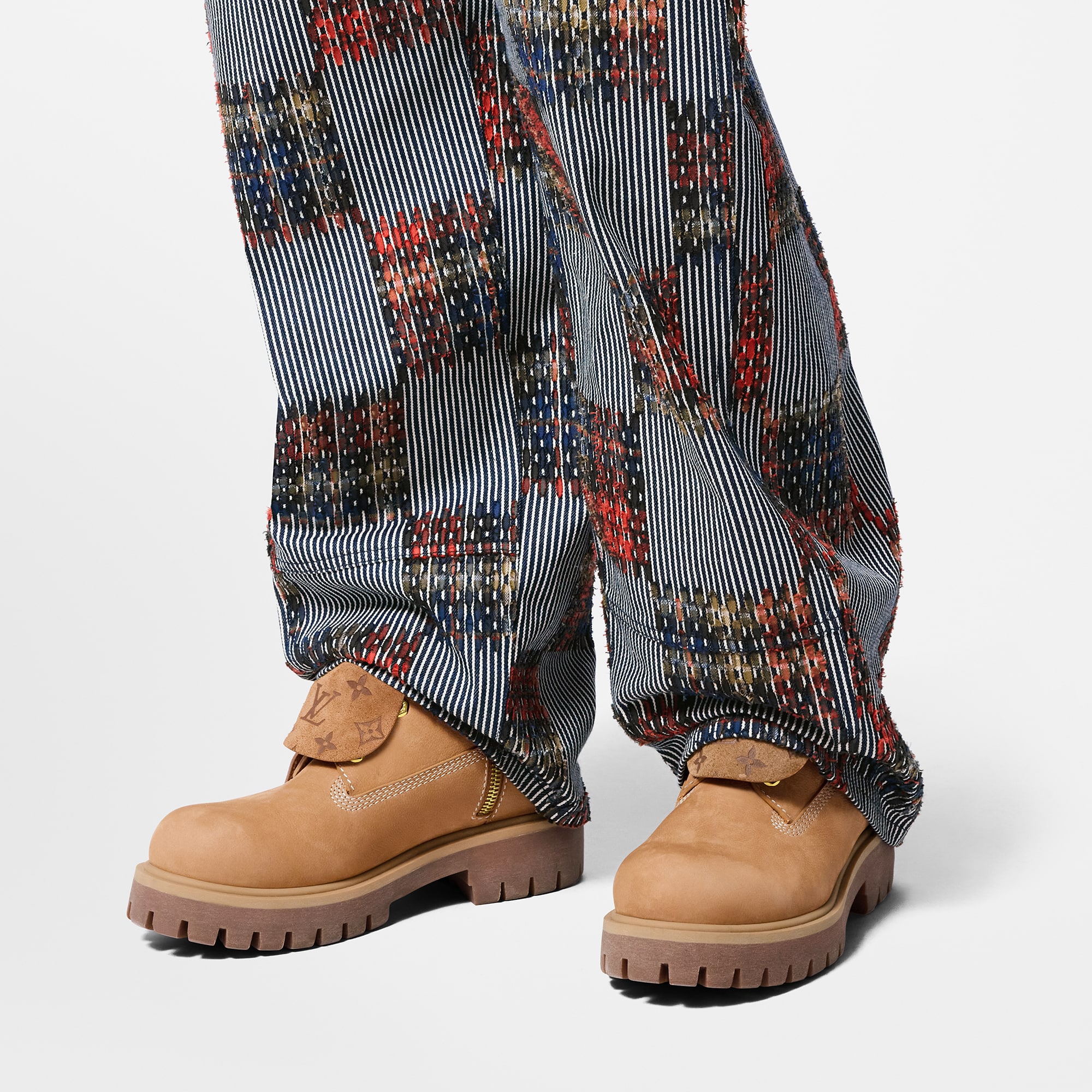 LV x Timberland 短靴  in 男士