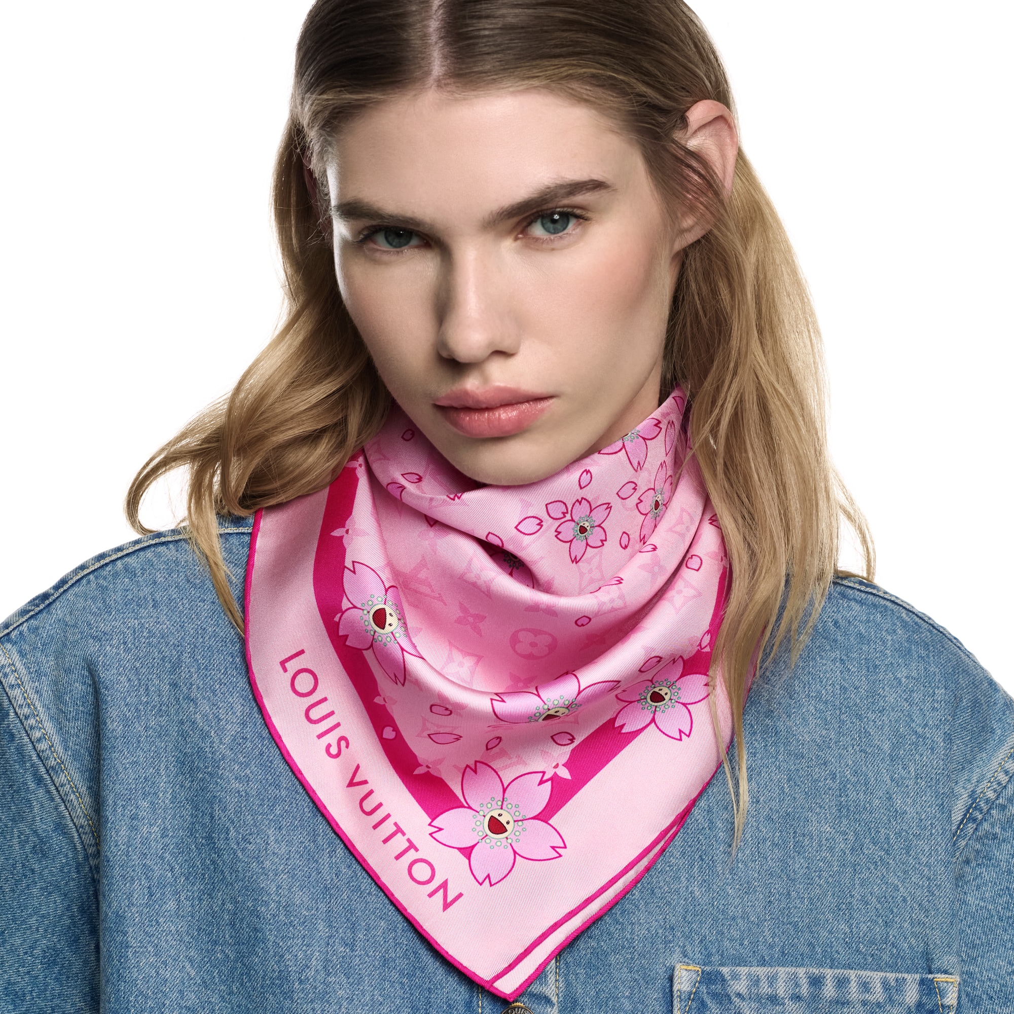 LV x TM Monogram Cherry Blossom 70 方巾 . in 女士