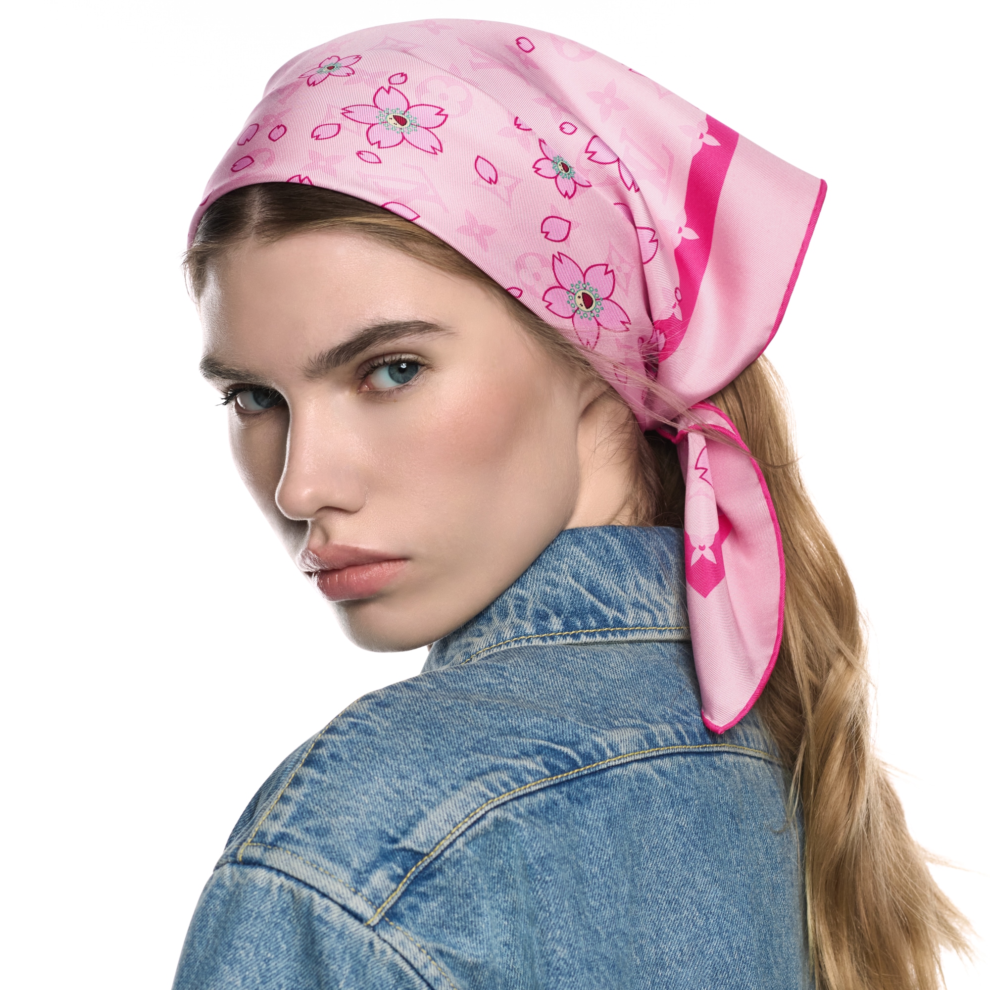 LV x TM Monogram Cherry Blossom 70 方巾 . in 女士