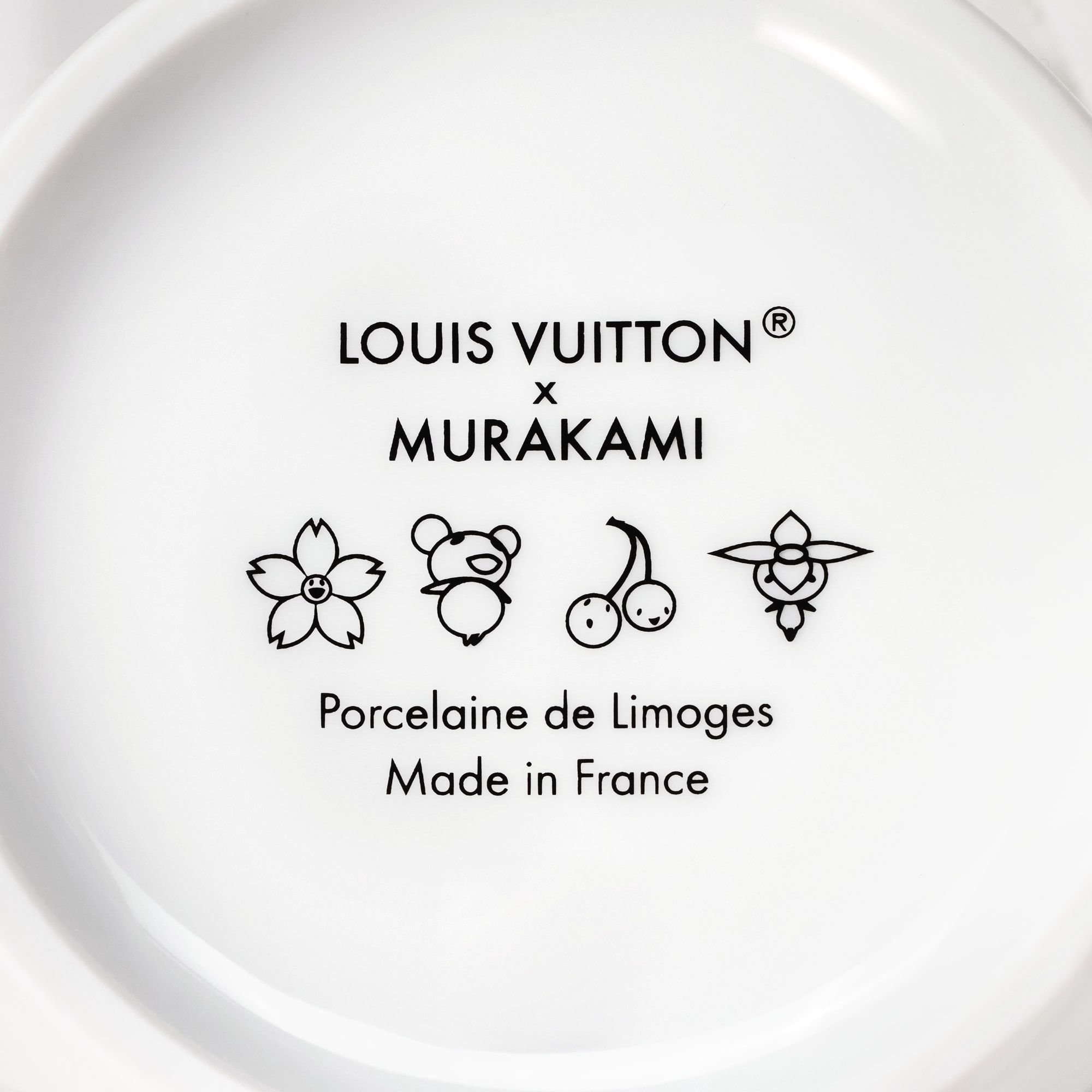 LV x TM 茶杯及茶杯碟兩件套裝 Monogram Cerises in 行李箱、旅行用品及家居精品