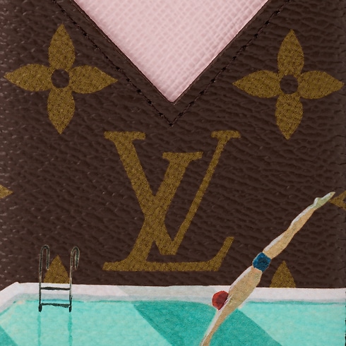 護照套 其他 Monogram 帆布 in 女士's 錢包及小型皮件 女生名片夾及鑰匙包 collections by Louis Vuitton (產品縮放)