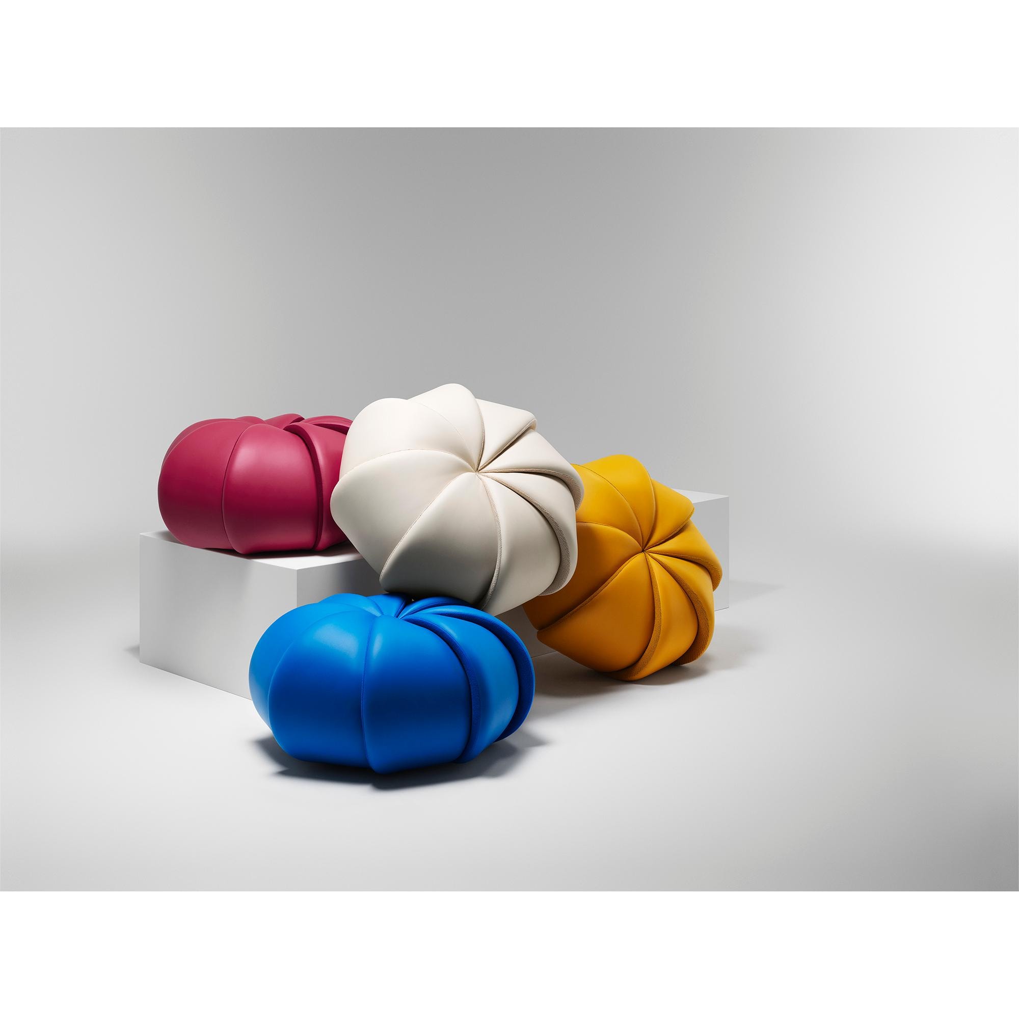 Merengue by Campana Brothers  in 行李箱、旅行用品及家居精品