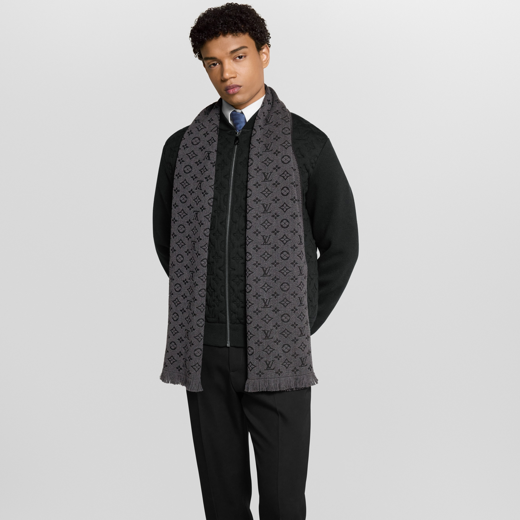 Monogram Classic 圍巾 . in 男士