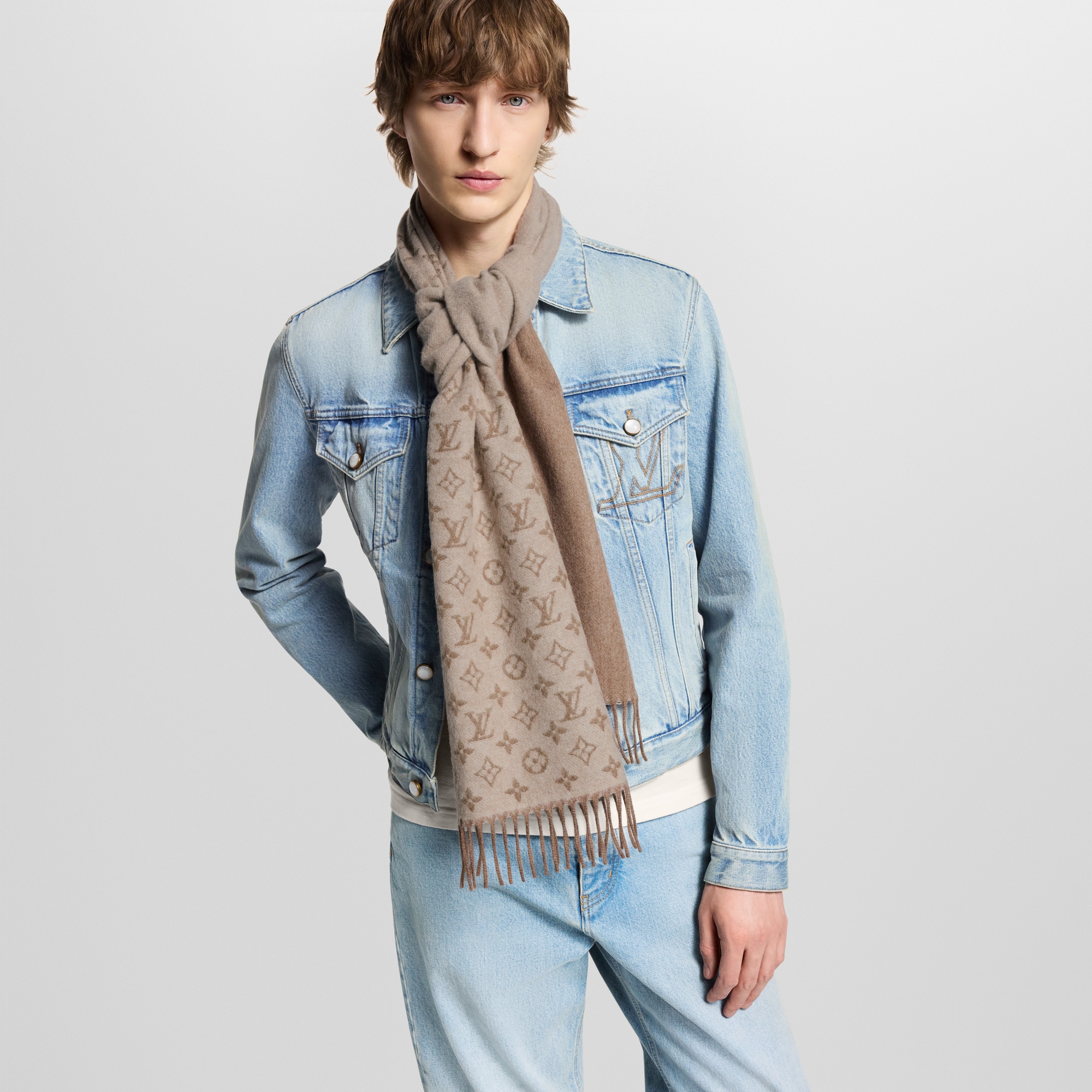 Monogram Gradient 圍巾 . in 男士