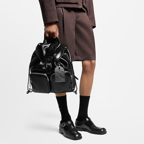 Montsouris Cargo 後背包 其他皮革 in 時尚包包及小型皮件's 男士時尚包包 全新系列 collections by Louis Vuitton (產品縮放)