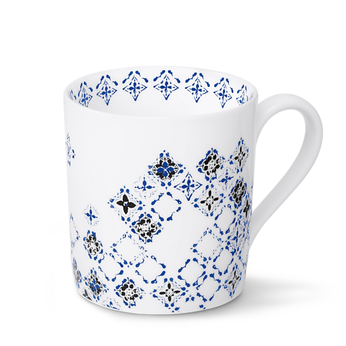 LV By The Pool 馬克杯 in 行李箱、旅行用品及家居精品's 家居及餐具精品 餐桌藝術 collections by Louis Vuitton (產品縮放)