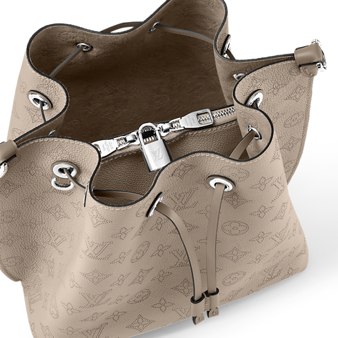 Muria Mahina 皮革 in 女士's 時尚包款 女生包包總覽 collections by Louis Vuitton (產品縮放)