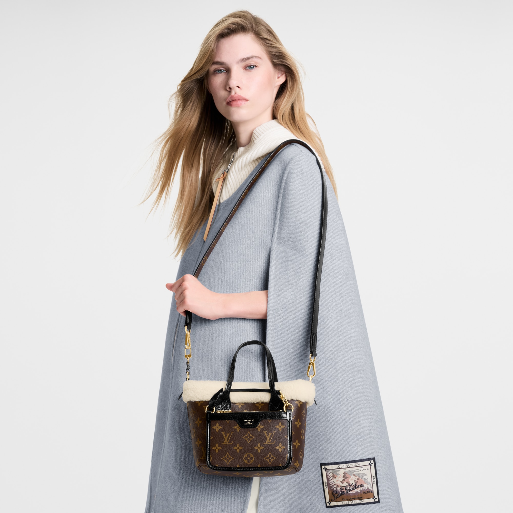 Neverfull Bandoulière Inside Out BB H33 in 時尚包包及小型皮件