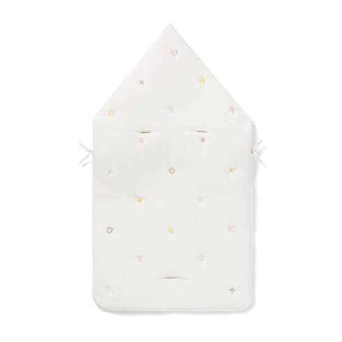 Nid d'ange 睡袋 . in 精選禮品's 嬰兒精選禮品 } collections by Louis Vuitton (產品縮放)
