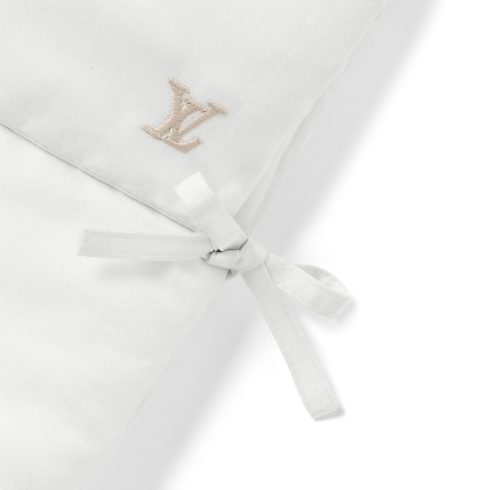 Nid d'ange 睡袋 . in 精選禮品's 嬰兒精選禮品 } collections by Louis Vuitton (產品縮放)