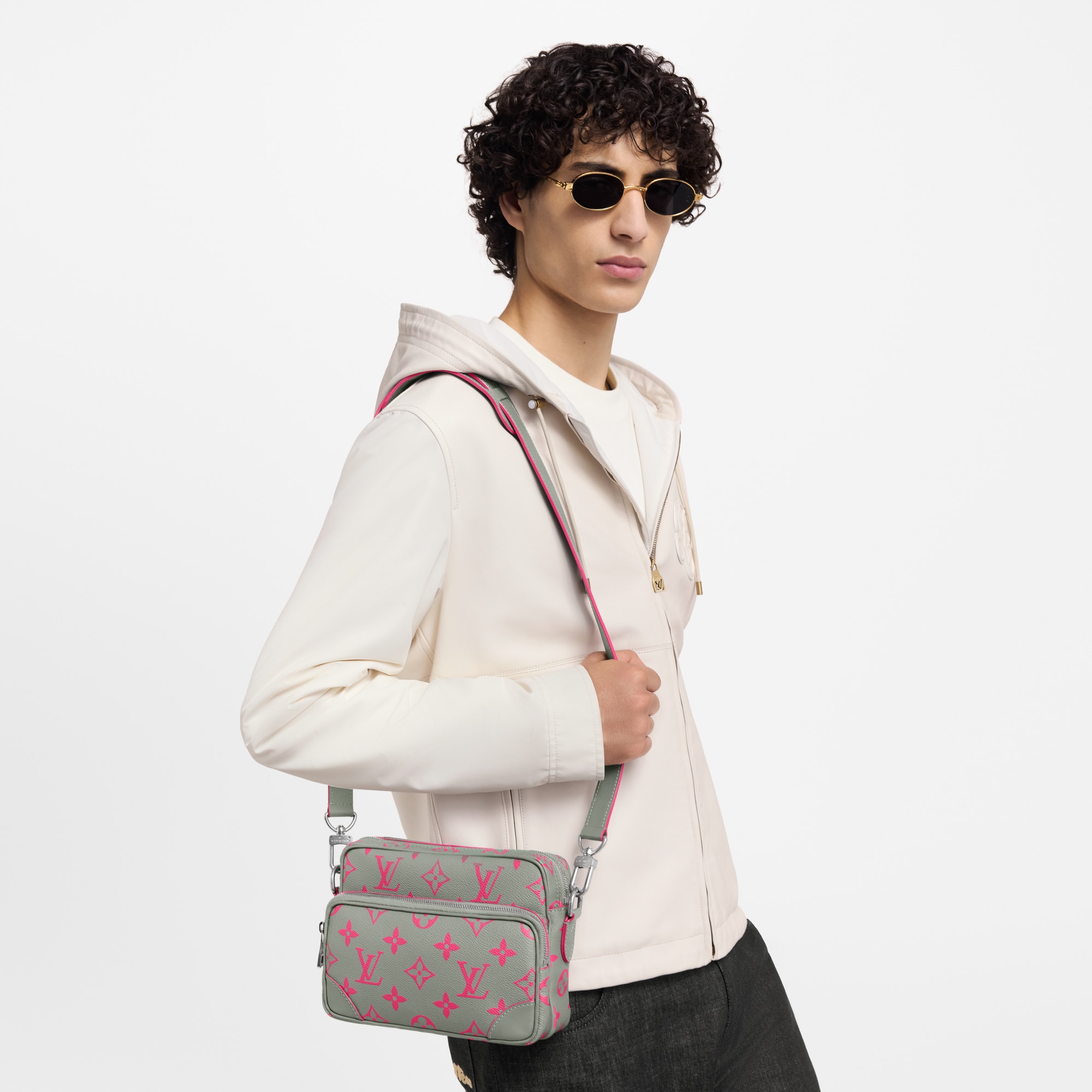 Nil Monogram Other 帆布 in 時尚包包及小型皮件