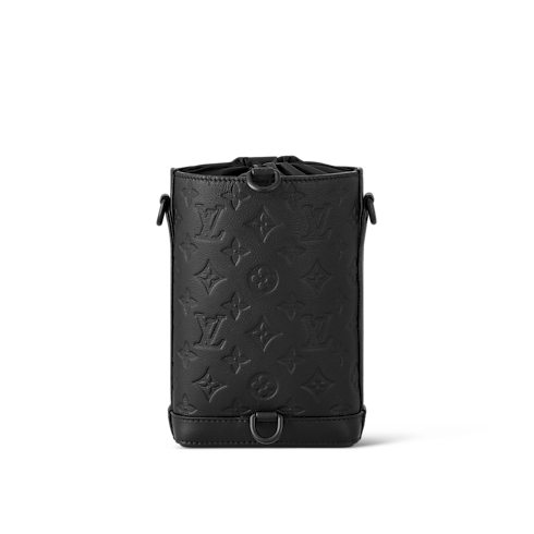 Noe Sling Monogram Shadow 皮革 in 男士's 皮件系列 All Collections collections by Louis Vuitton (產品縮放)