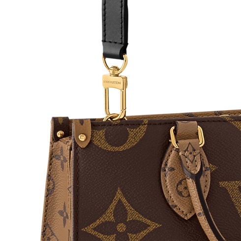 OnTheGo East West Chain Monogram Reverse 帆布 in 時尚包包及小型皮件's 女士時尚包包 LV Icons collections by Louis Vuitton (產品縮放)