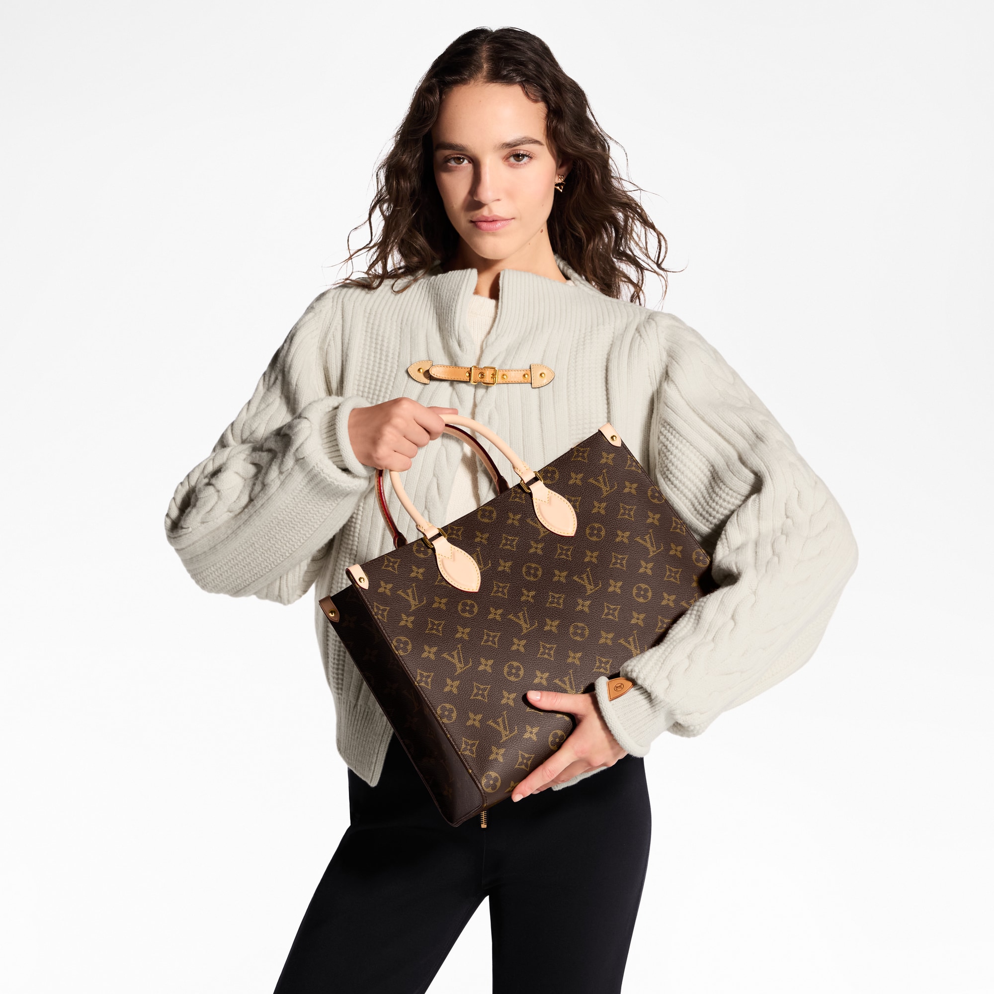 OnTheGo MM Mon Monogram Monogram 帆布 in 精選禮品