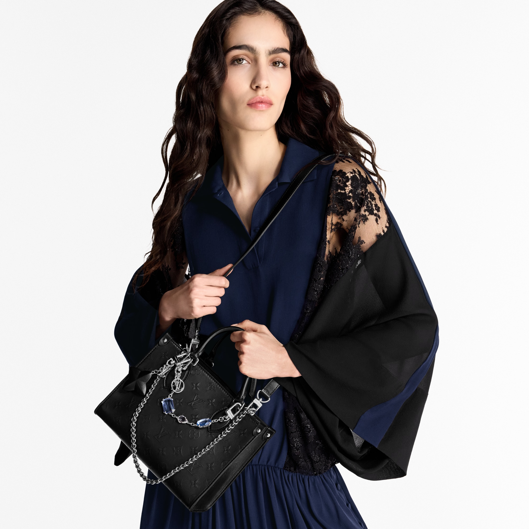 OnTheGo PM  in 時尚包包及小型皮件